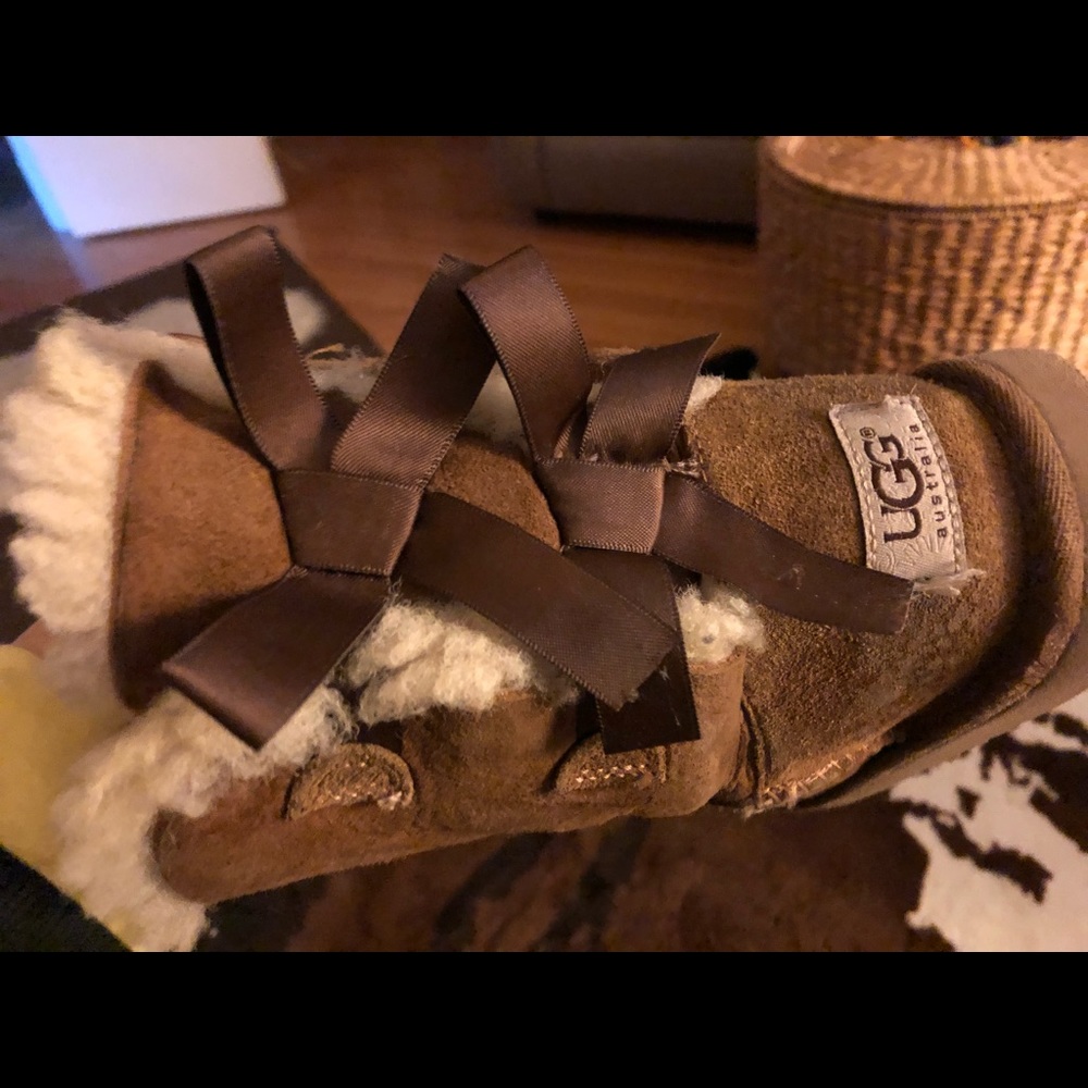 Cute bailey bow low Uggs